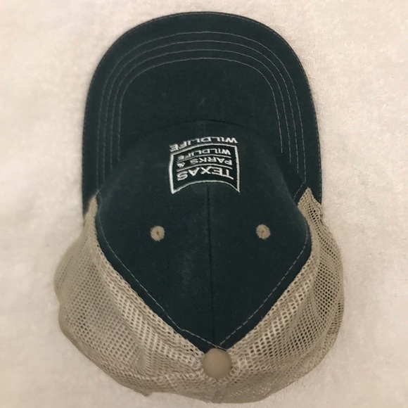 Cobra for Texas Parks & Wildlife Adjustable Green Tan Mesh Ball Cap - Picture 3 of 13